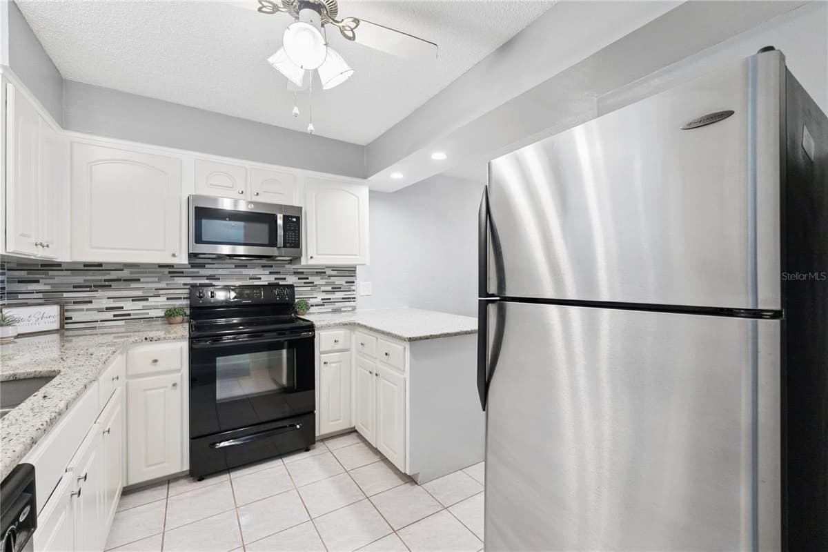 325 WILDER BOULEVARD — photo 16 of 50