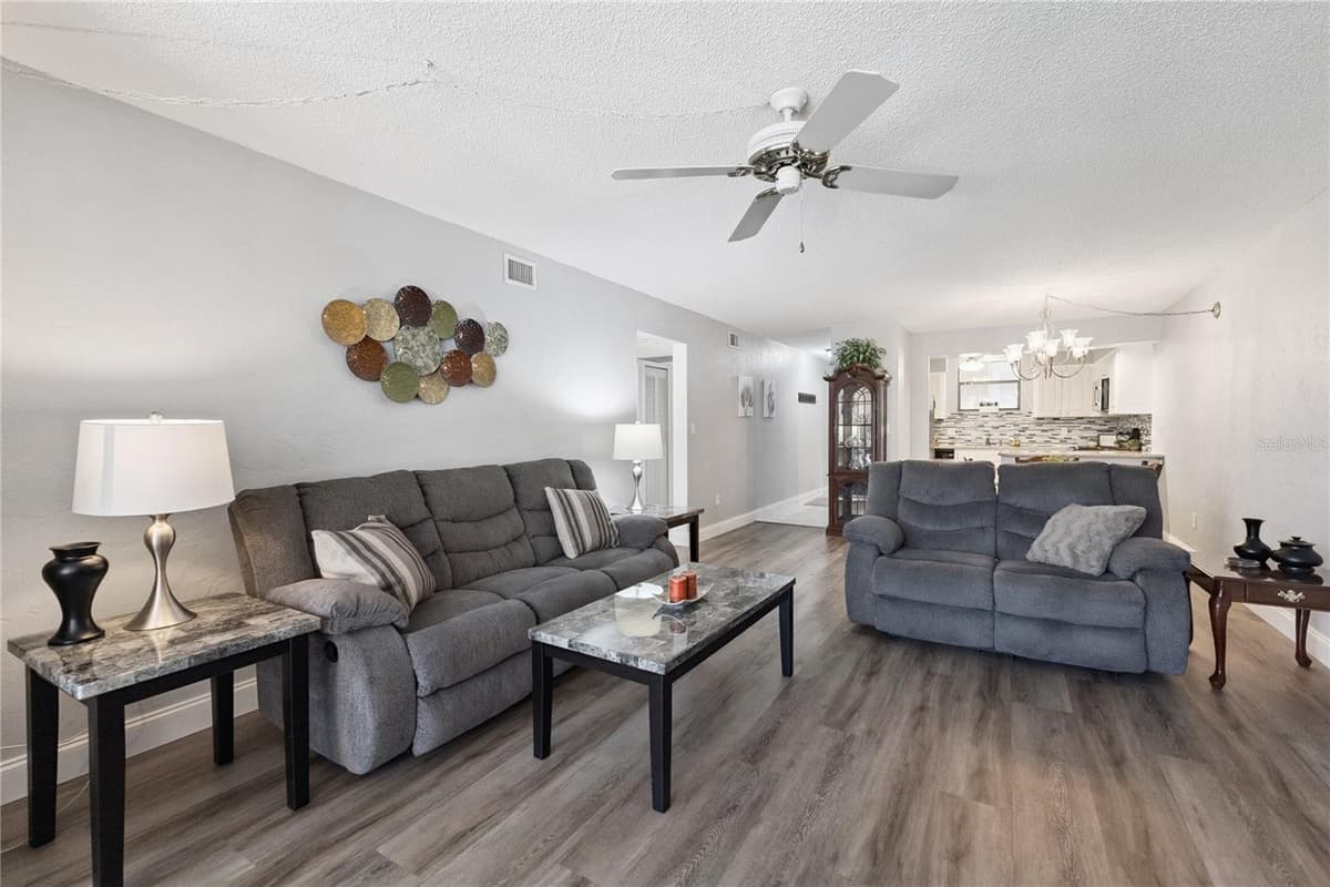 325 WILDER BOULEVARD — photo 10 of 50