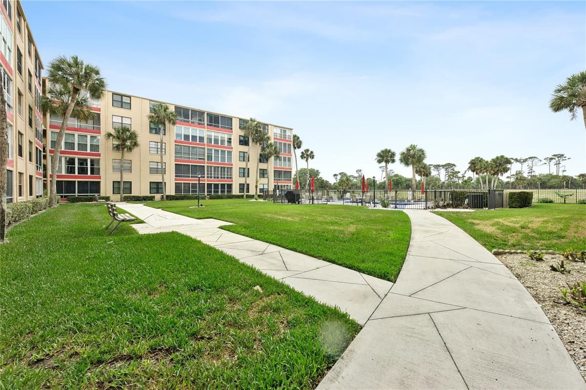 325 WILDER BOULEVARD — photo 38 of 50