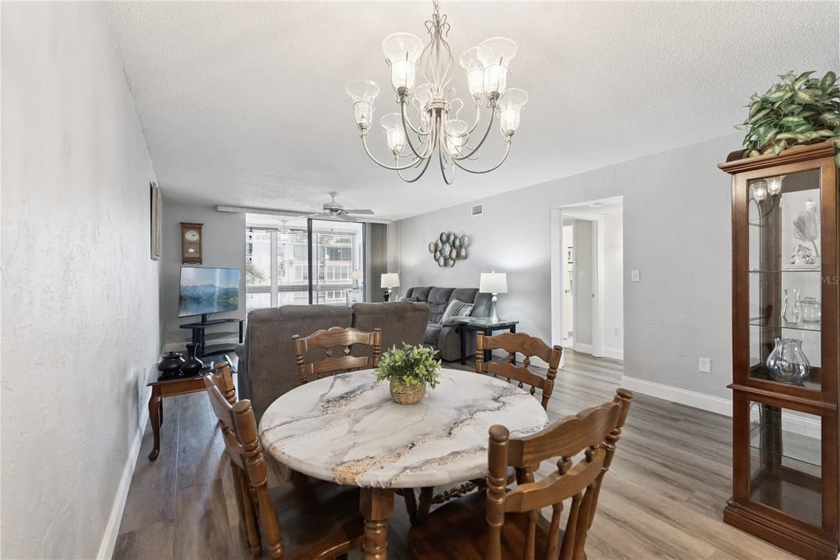 325 WILDER BOULEVARD — photo 13 of 50