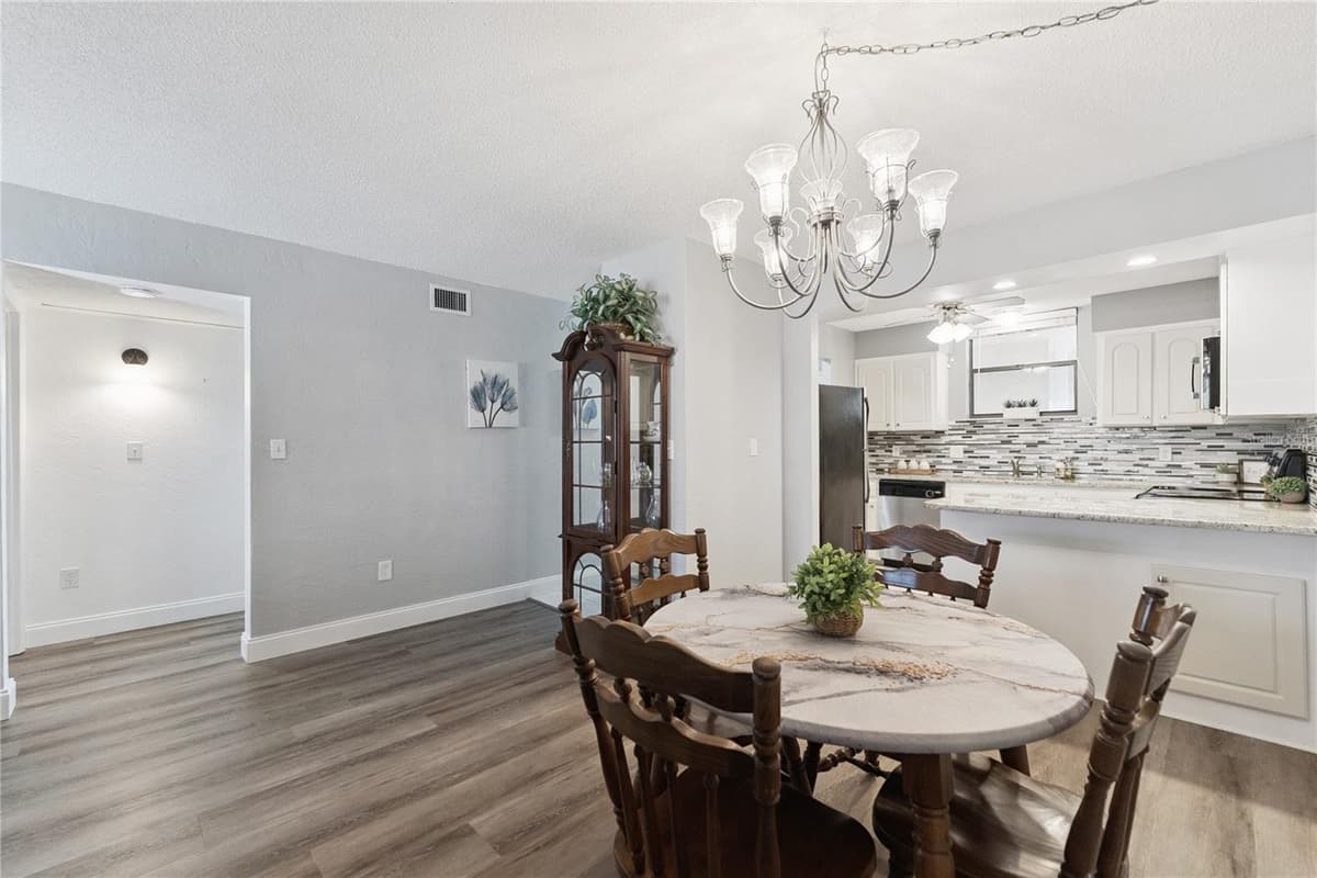 325 WILDER BOULEVARD — photo 12 of 50