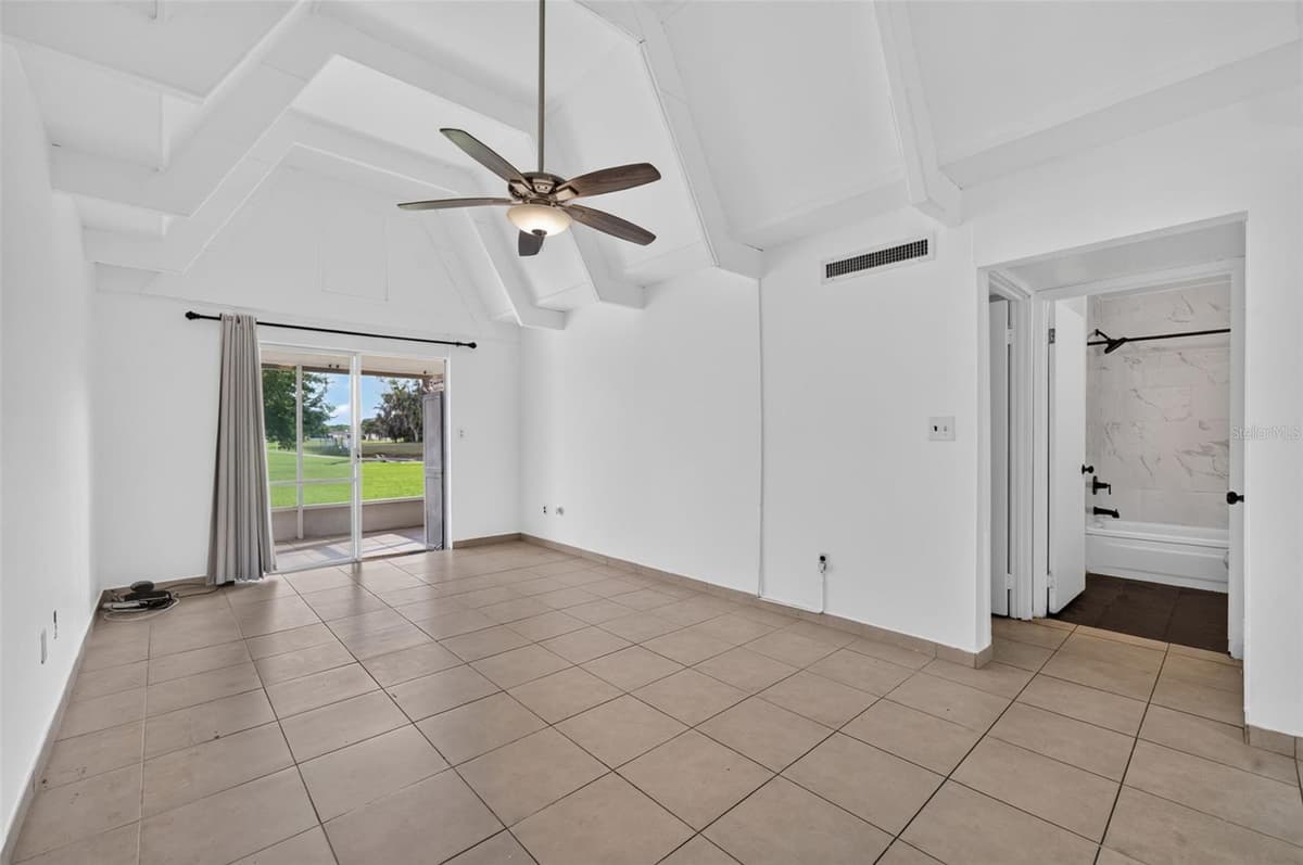 3111 CLUB CIRCLE — photo 10 of 30