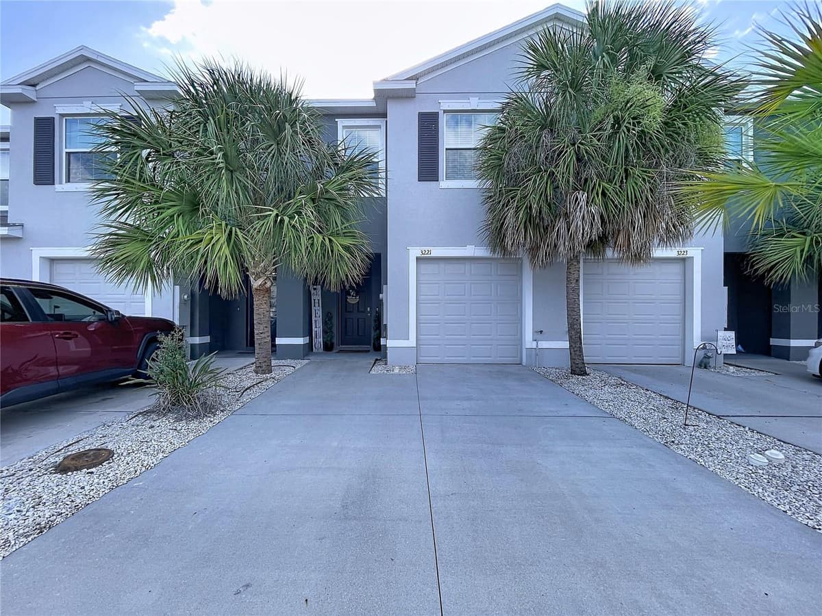3221 PLEASANT WILLOW COURT — photo 1 of 3