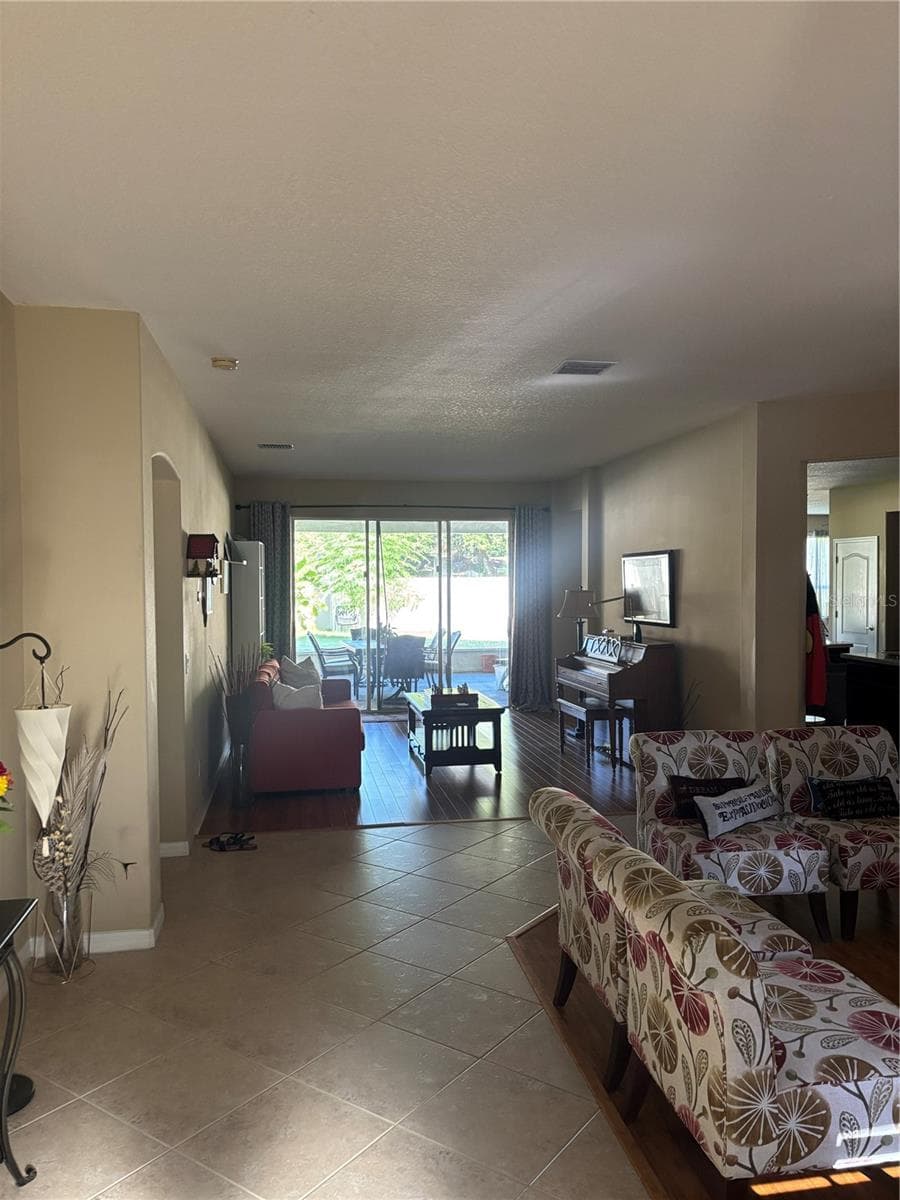 307 CARRIAGE OAK PL — photo 3 of 6
