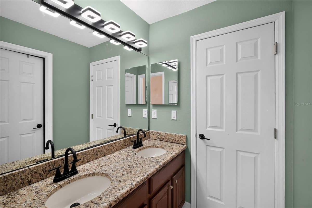12209 CITRUS LEAF DRIVE — photo 30 of 37