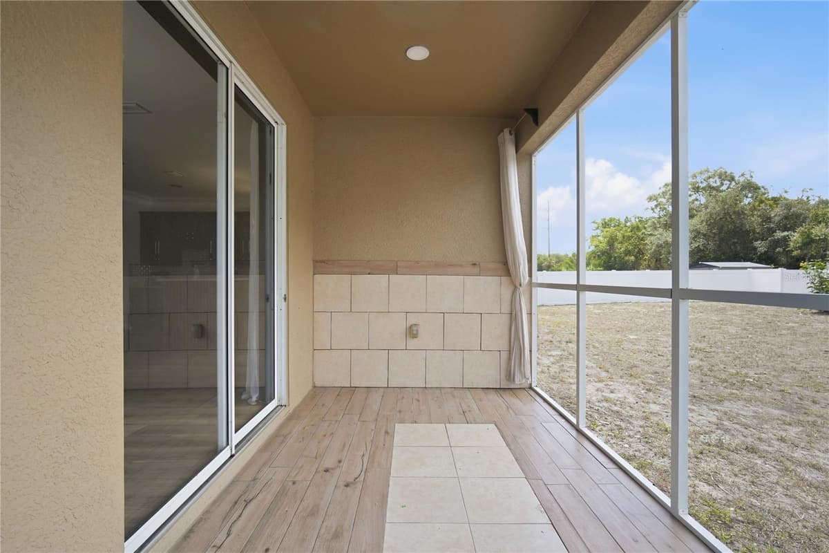 12209 CITRUS LEAF DRIVE — photo 33 of 37