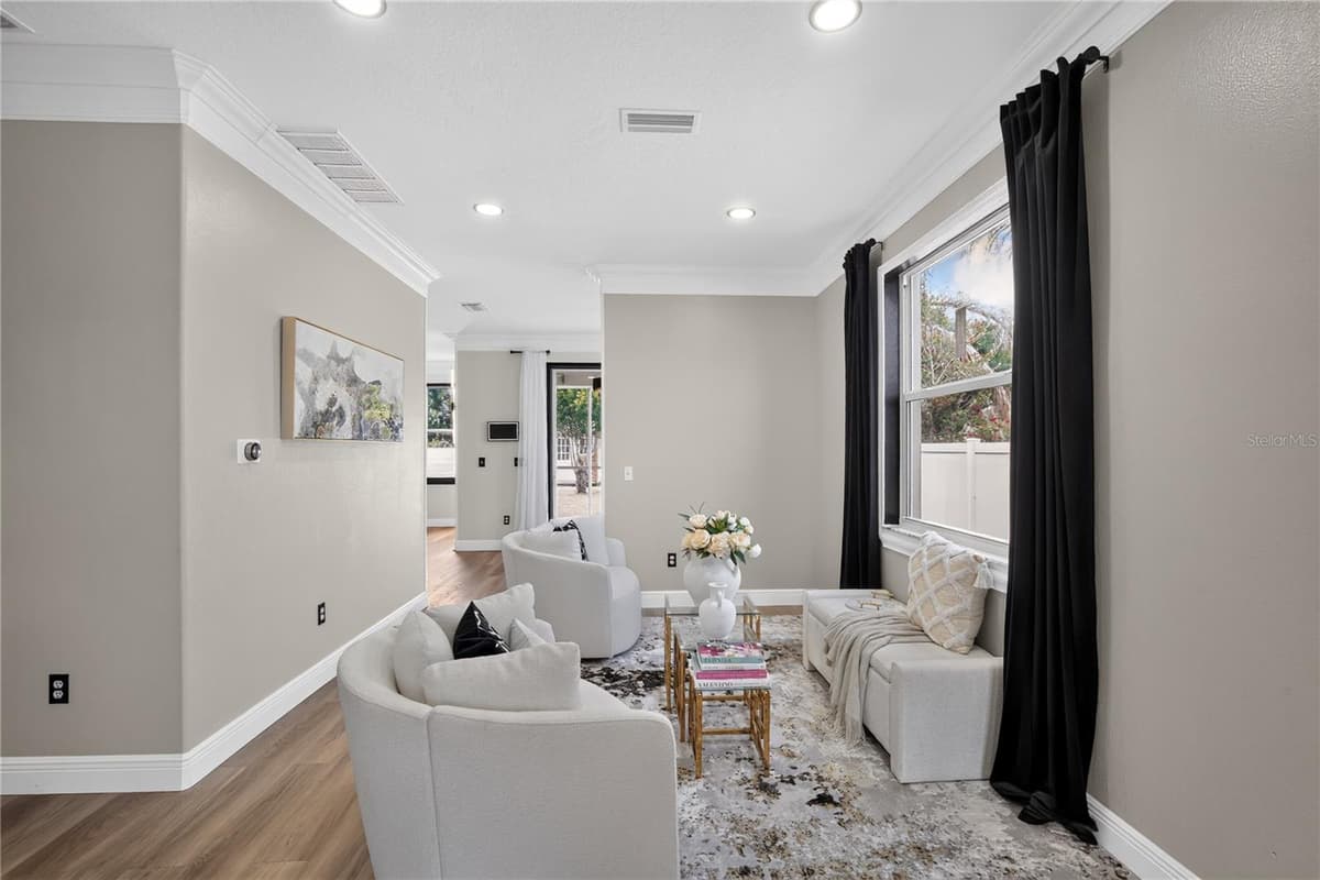 12209 CITRUS LEAF DRIVE — photo 5 of 37