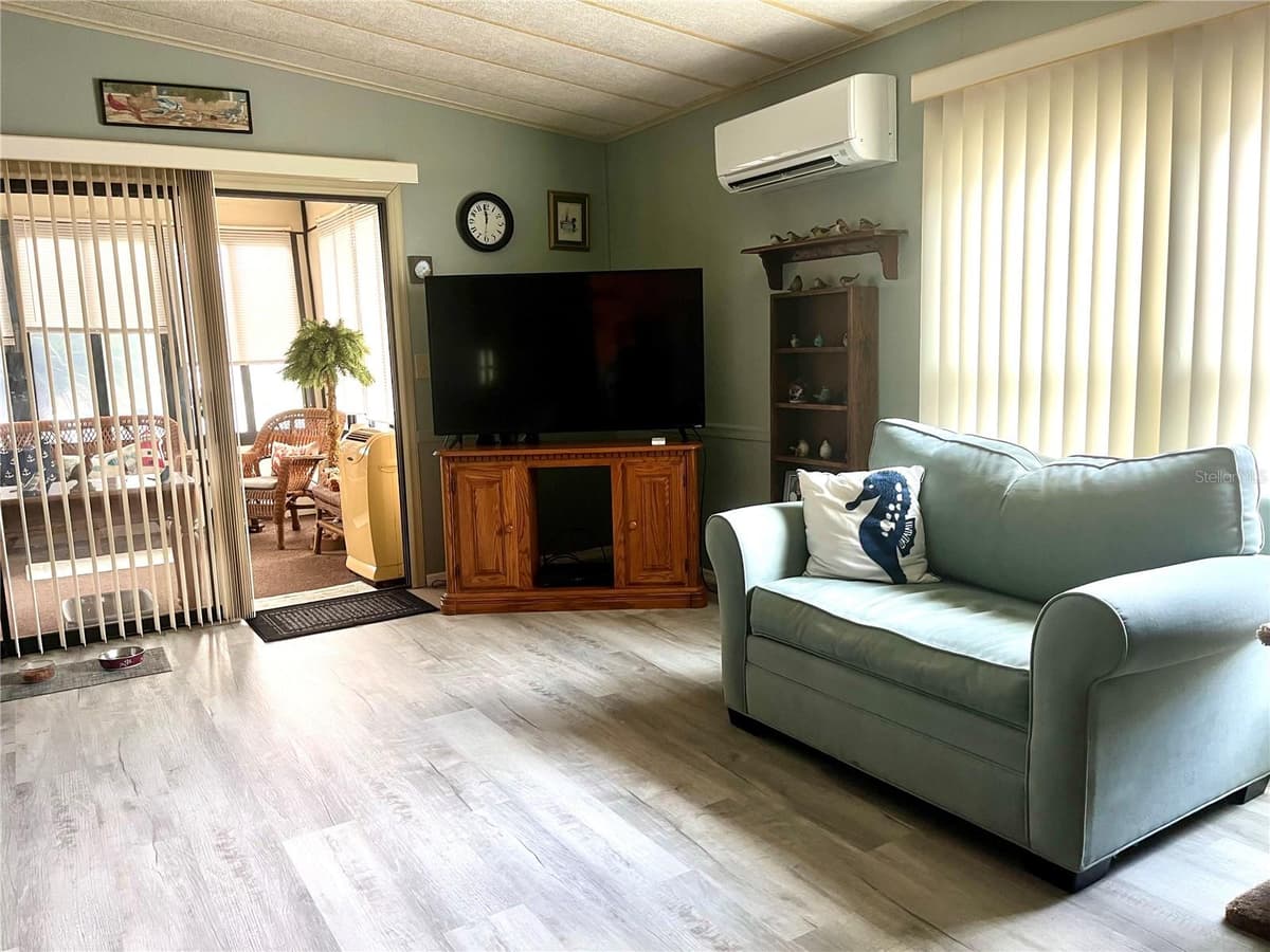 225 STARBOARD DRIVE — photo 15 of 56