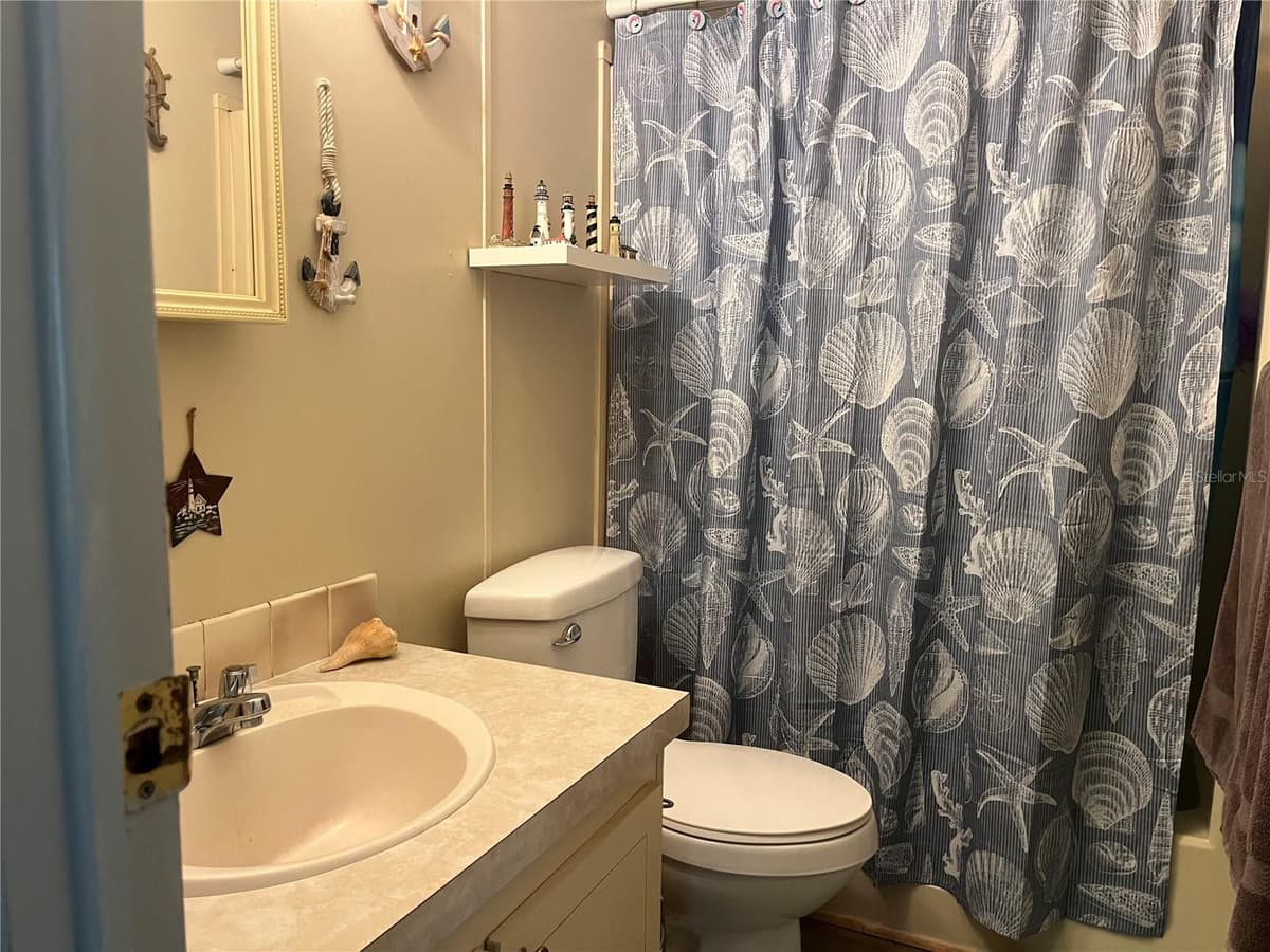 225 STARBOARD DRIVE — photo 18 of 56