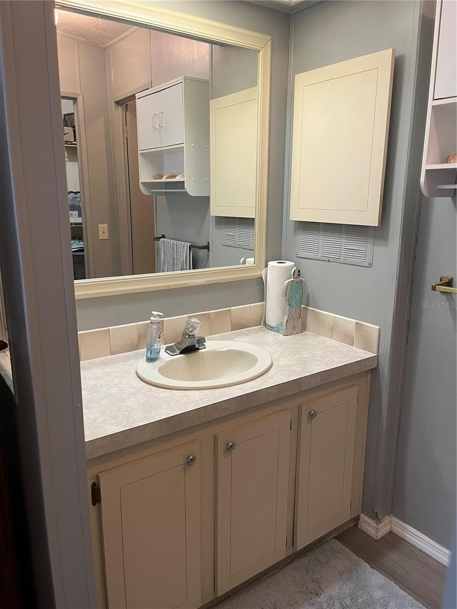 225 STARBOARD DRIVE — photo 22 of 56