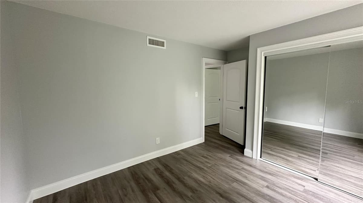 285 WYMORE ROAD — photo 13 of 13
