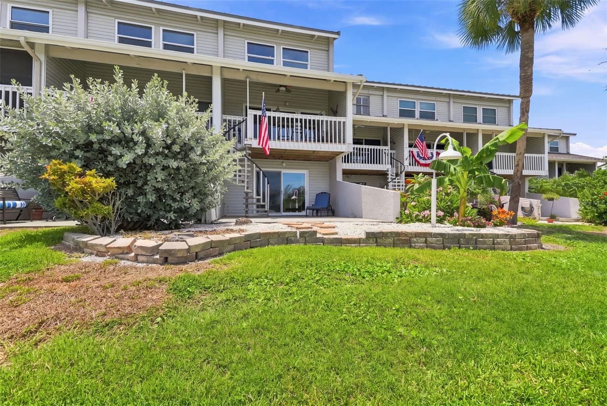 1375 PINELLAS BAYWAY — photo 30 of 35