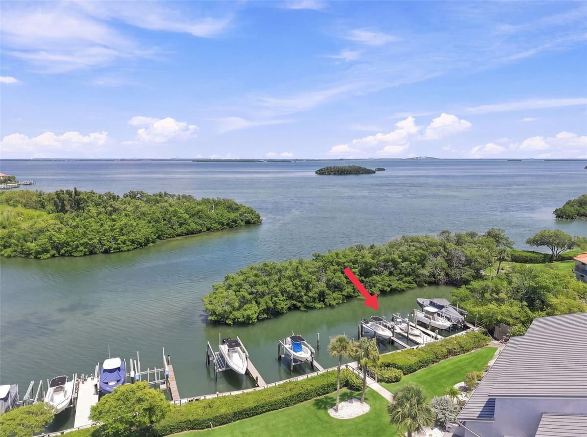 1375 PINELLAS BAYWAY — photo 34 of 35
