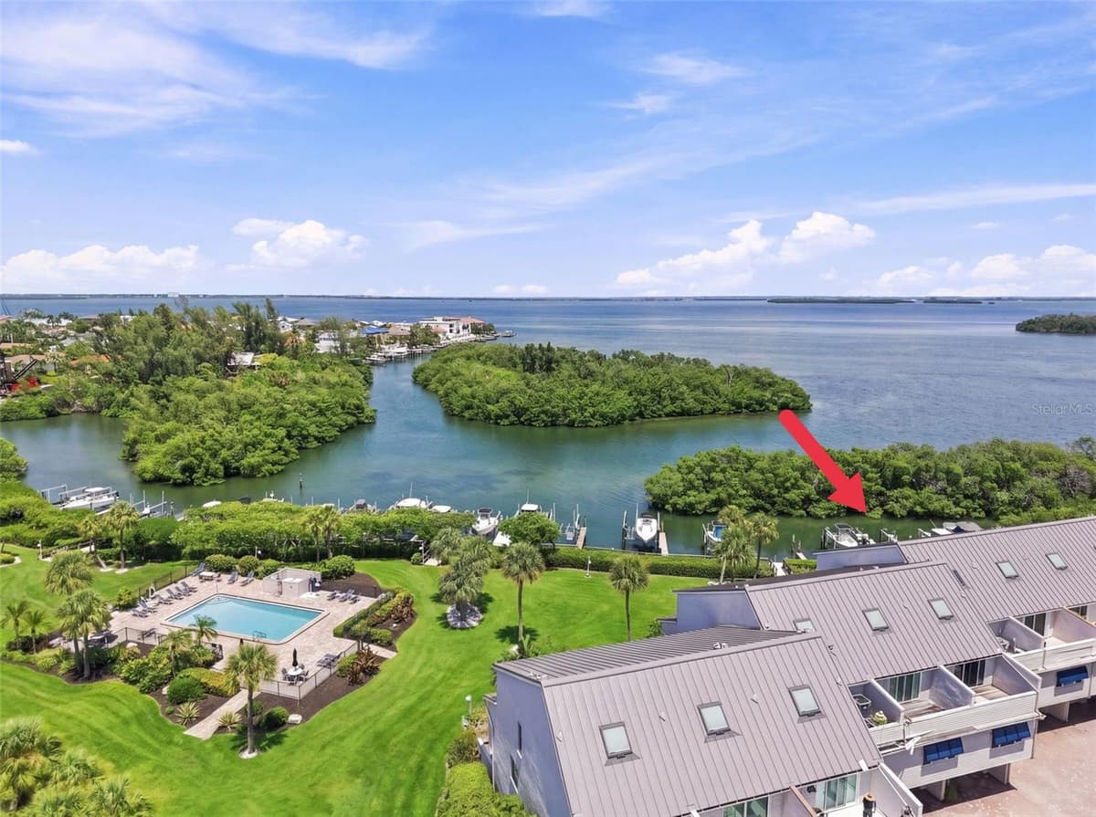 1375 PINELLAS BAYWAY — photo 1 of 35