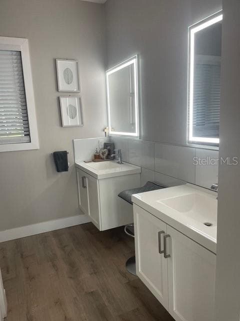995 STACY LANE — photo 18 of 32