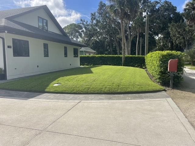 995 STACY LANE — photo 2 of 32