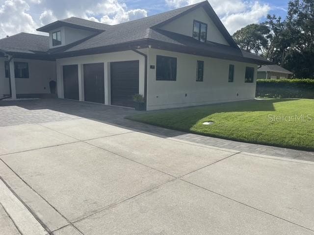 995 STACY LANE — photo 1 of 32