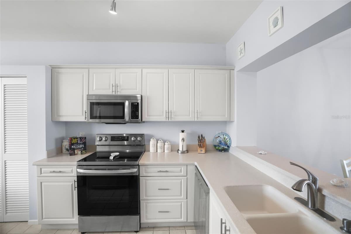 7984 SAILBOAT KEY BOULEVARD — photo 16 of 50