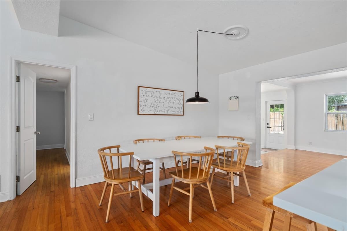 1055 DRUID DRIVE — photo 11 of 38