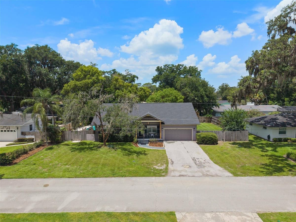 1055 DRUID DRIVE — photo 34 of 38