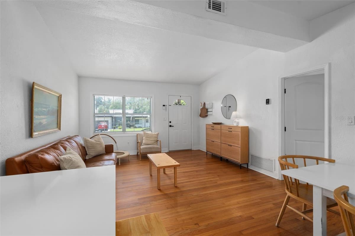 1055 DRUID DRIVE — photo 5 of 38