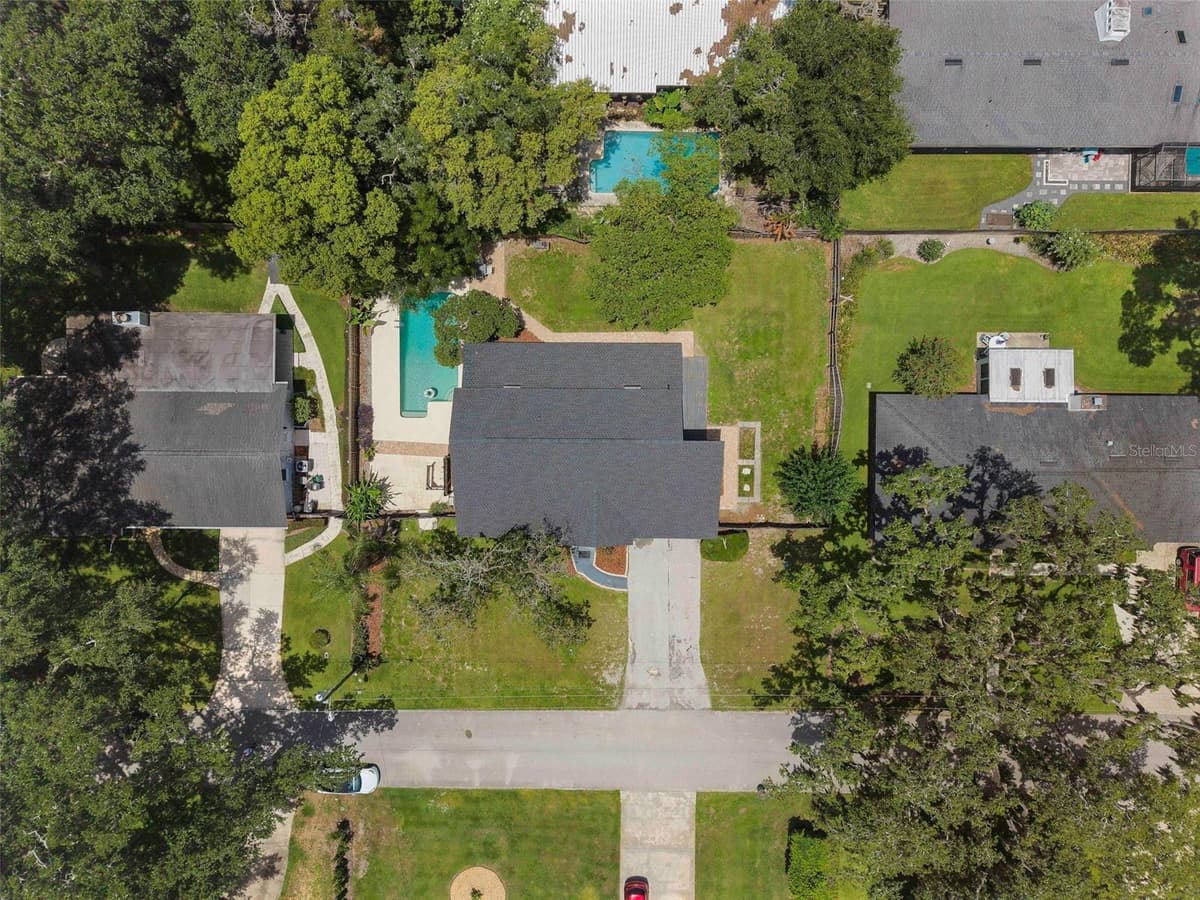 1055 DRUID DRIVE — photo 36 of 38
