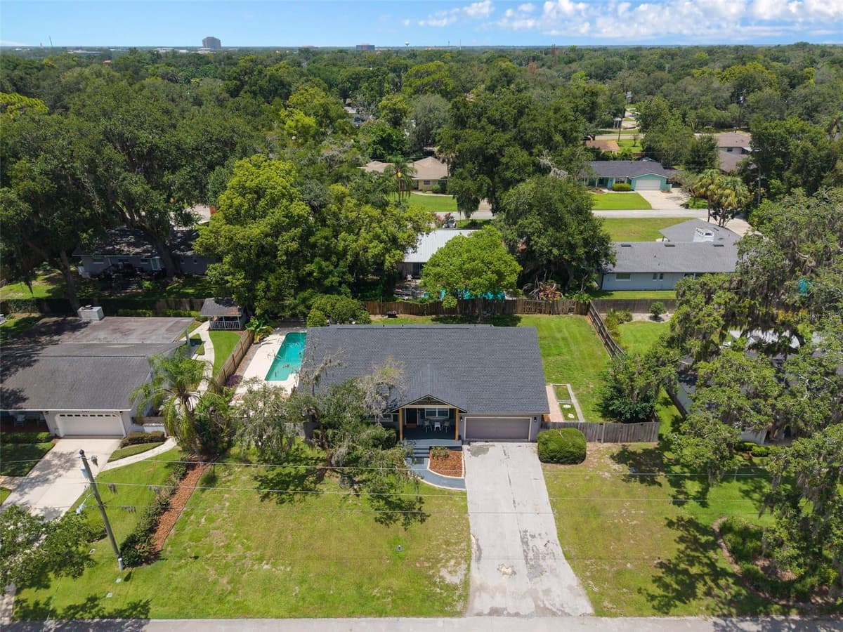 1055 DRUID DRIVE — photo 35 of 38