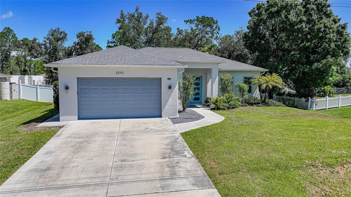 2592 INGLES AVENUE — photo 9 of 64
