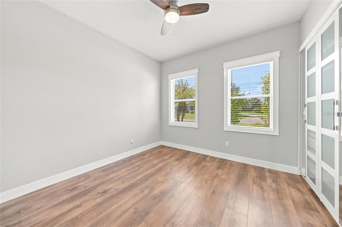 2592 INGLES AVENUE — photo 35 of 64