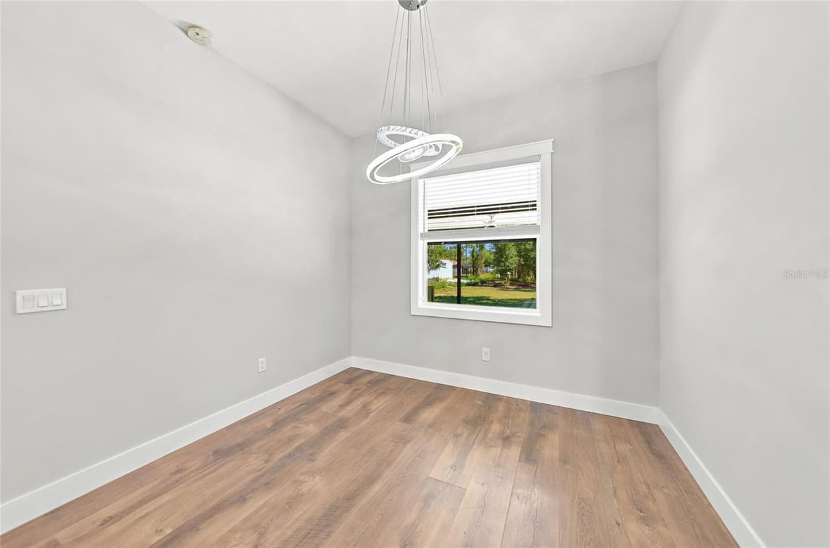 2592 INGLES AVENUE — photo 25 of 64