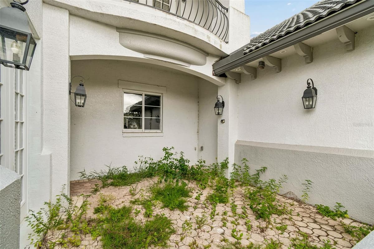 4482 BEGONIA COURT — photo 4 of 55