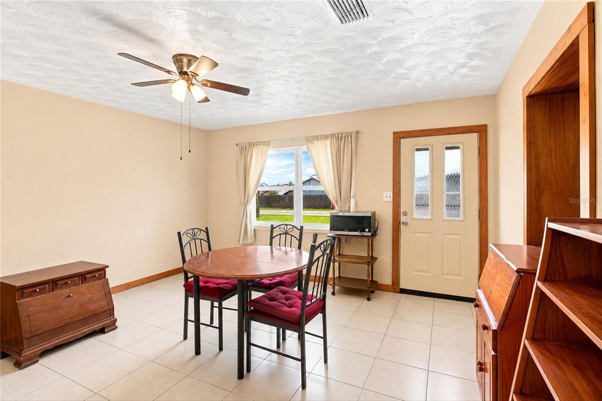 703 PALMETTO STREET — photo 4 of 31