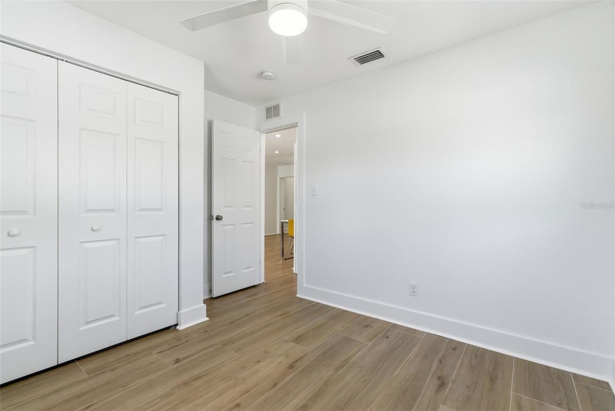 3916 IOWA AVENUE — photo 20 of 26