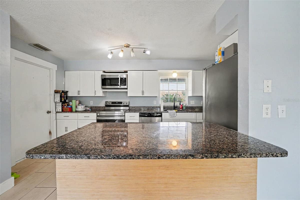1180 BALFOUR DRIVE — photo 8 of 24