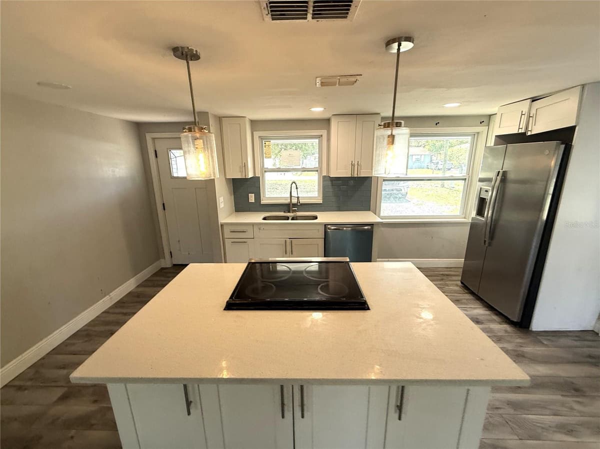 10015 PREVATT STREET — photo 2 of 16