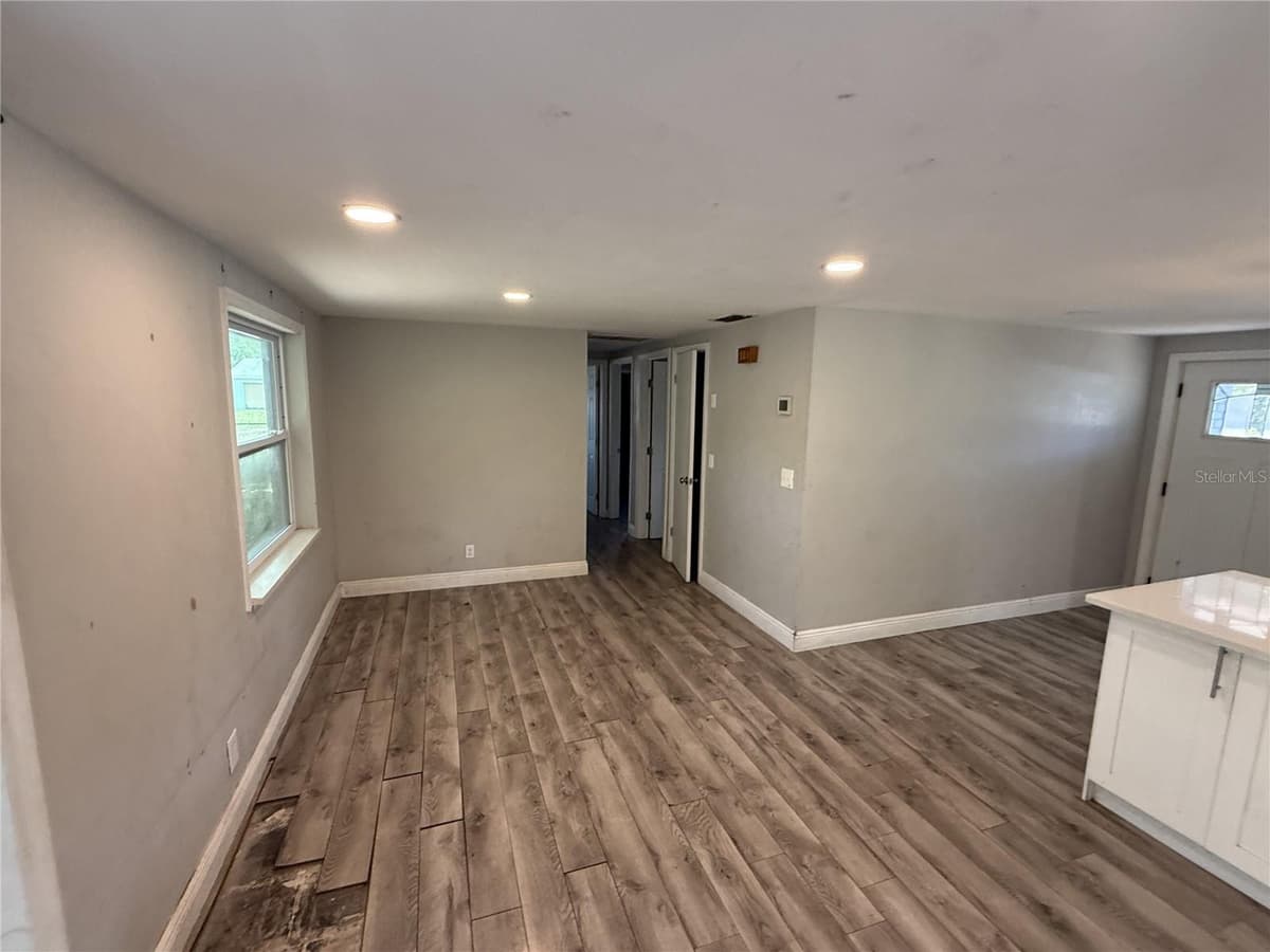 10015 PREVATT STREET — photo 5 of 16