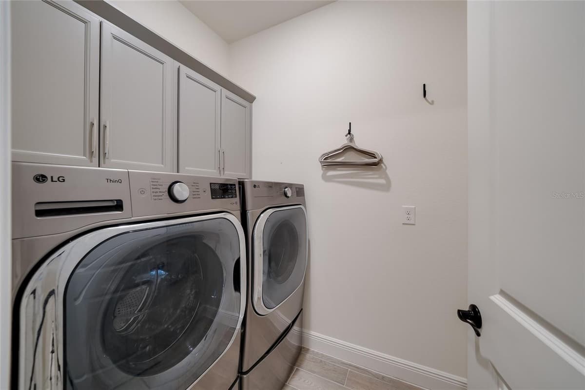 7466 SEA MANATEE STREET — photo 33 of 51