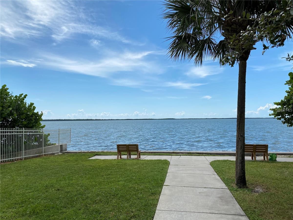 180 SKY LOCH DRIVE — photo 42 of 44