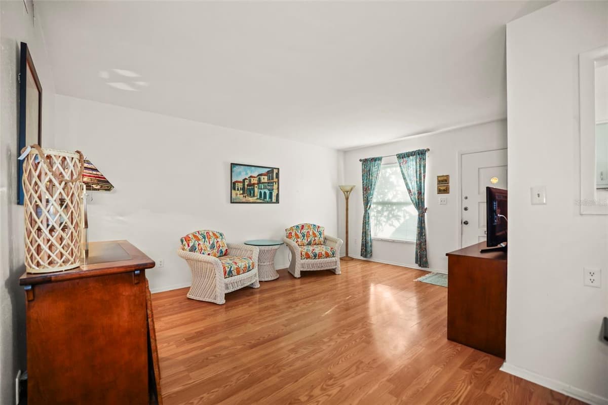 180 SKY LOCH DRIVE — photo 11 of 44