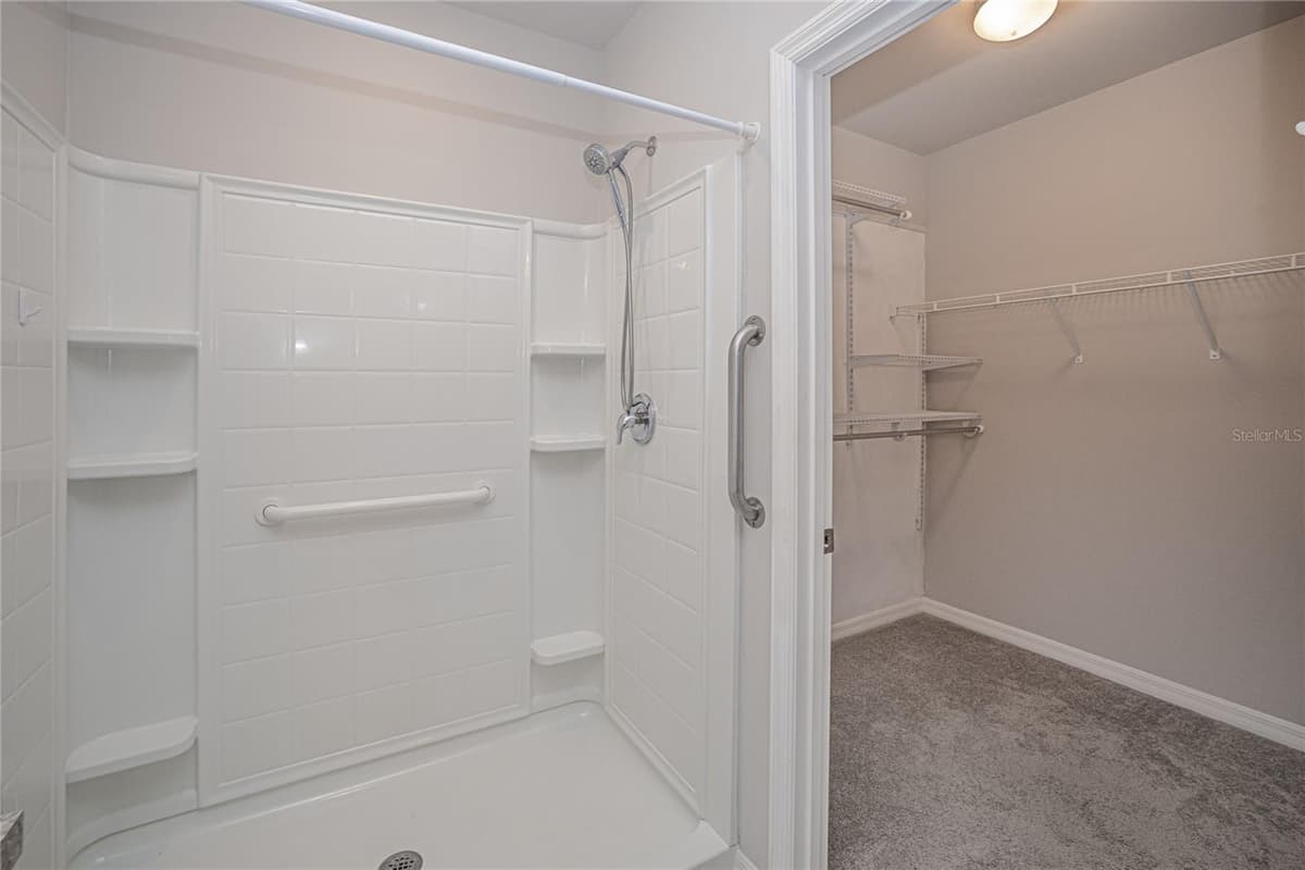 7097 LENOX CIRCLE — photo 18 of 44