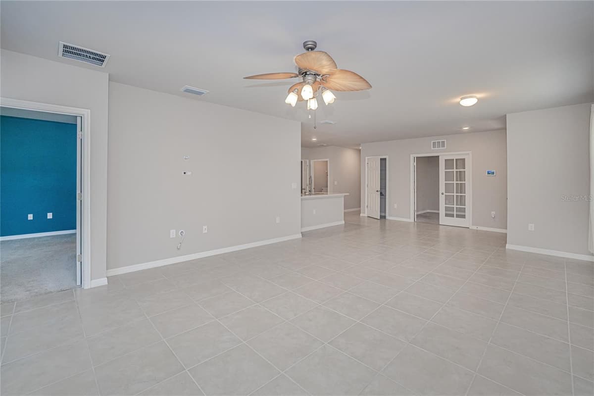 7097 LENOX CIRCLE — photo 8 of 44
