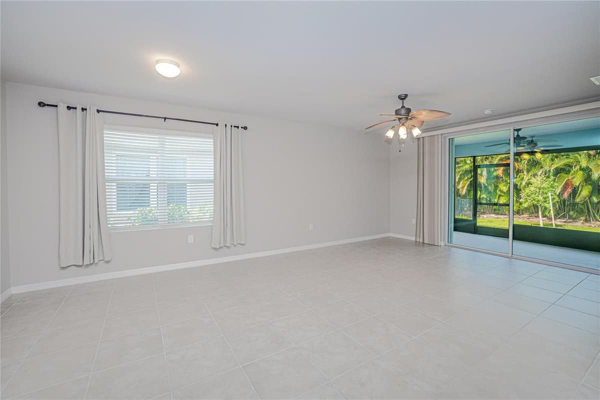 7097 LENOX CIRCLE — photo 10 of 44
