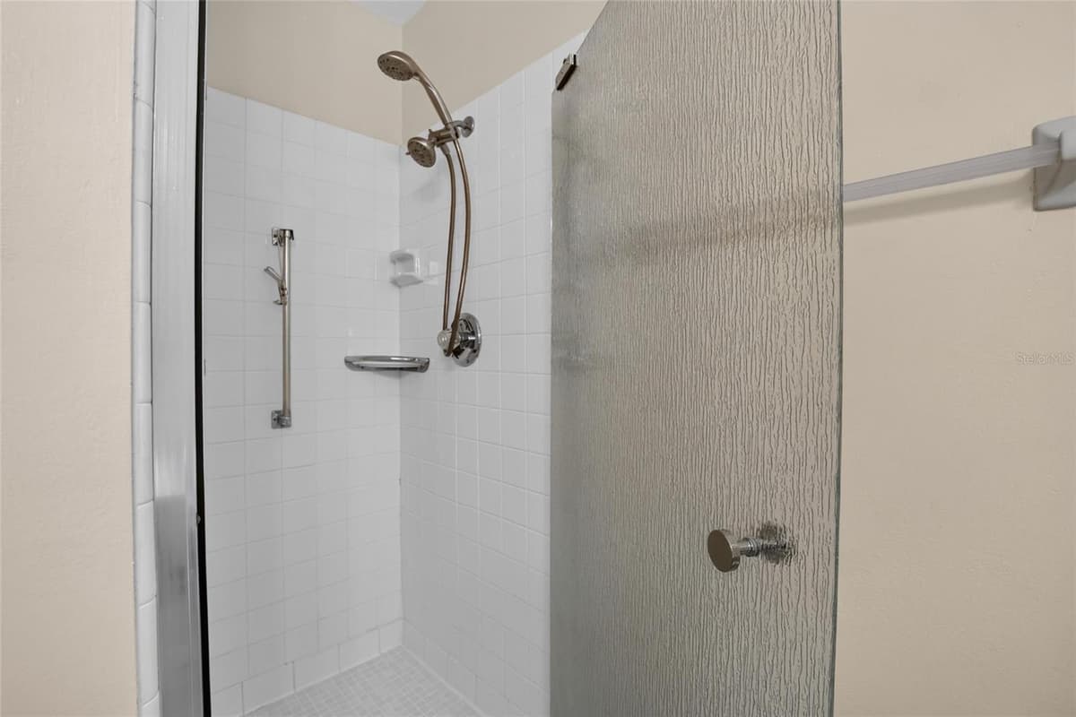 2202 HORSHAM PLACE — photo 37 of 91