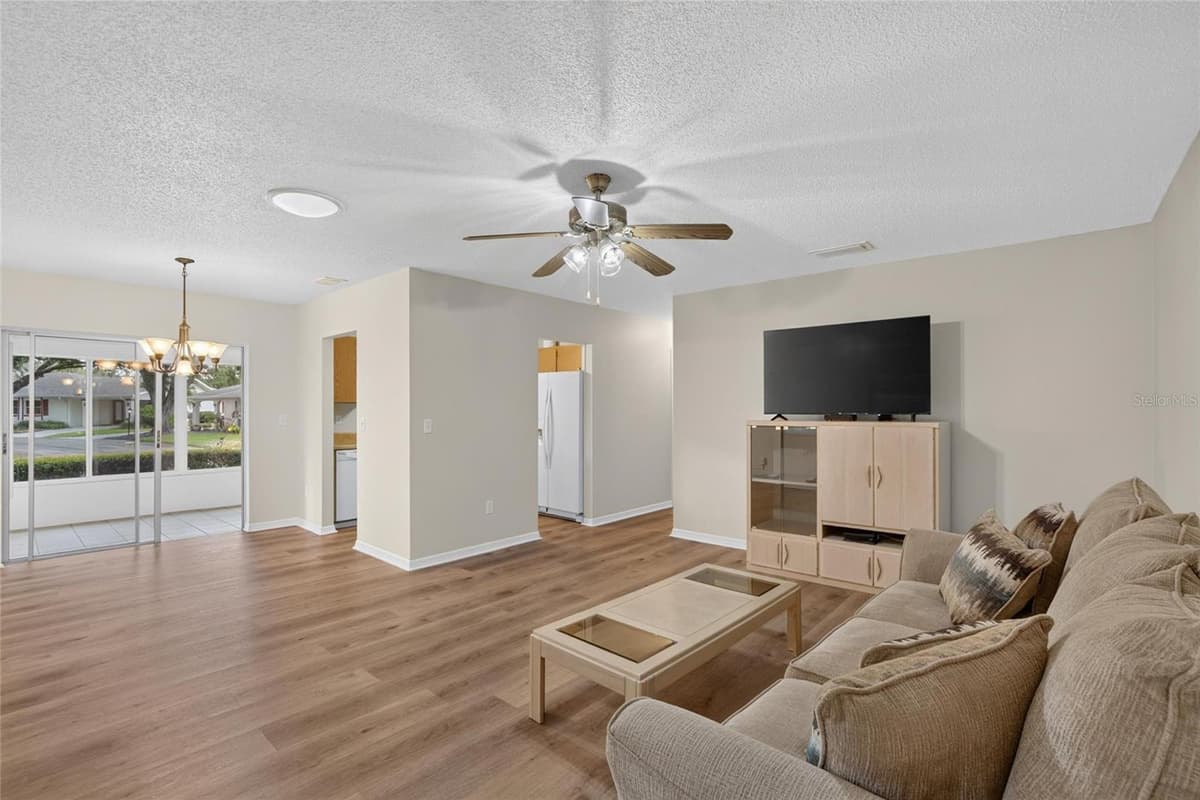 2202 HORSHAM PLACE — photo 3 of 91