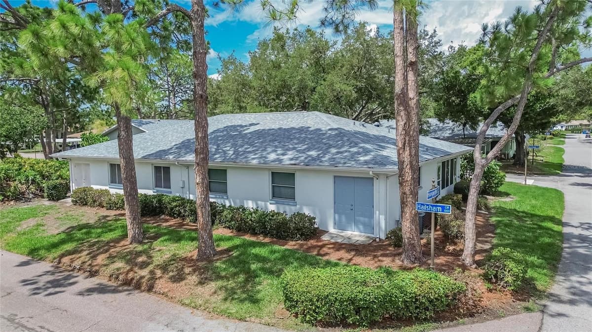 2202 HORSHAM PLACE — photo 51 of 91
