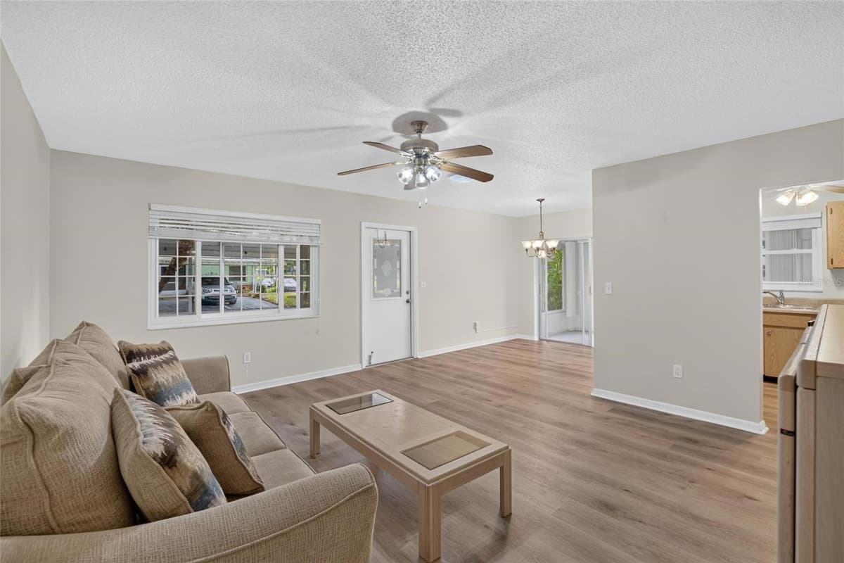 2202 HORSHAM PLACE — photo 28 of 91