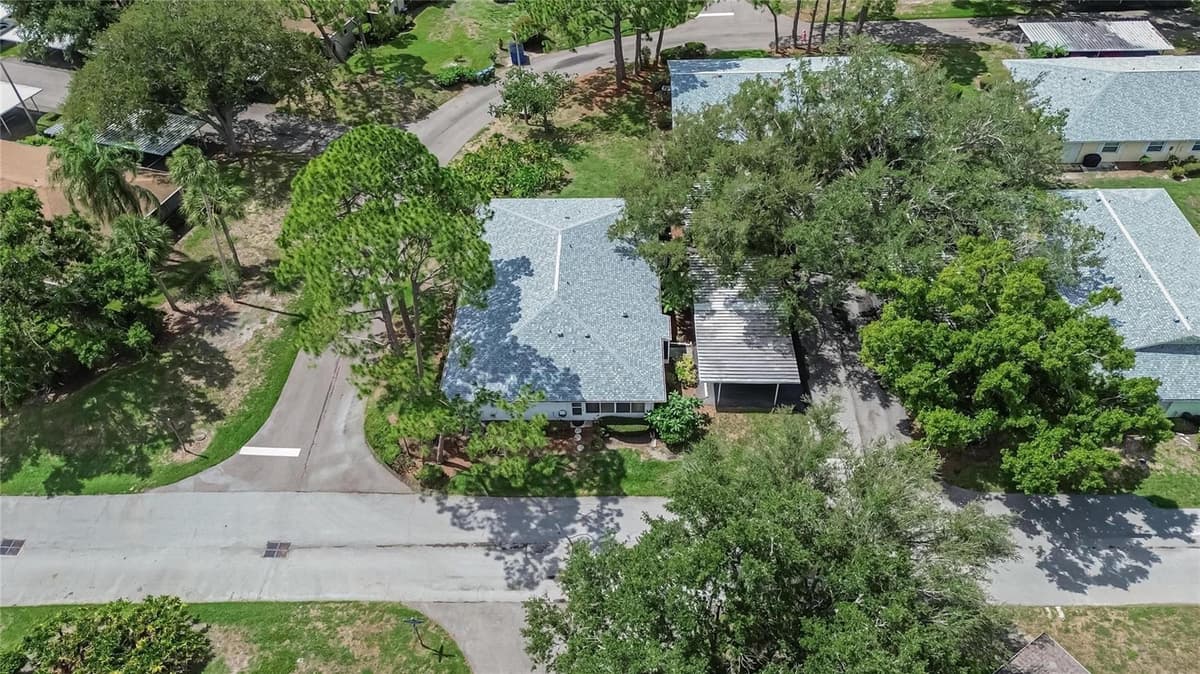 2202 HORSHAM PLACE — photo 56 of 91
