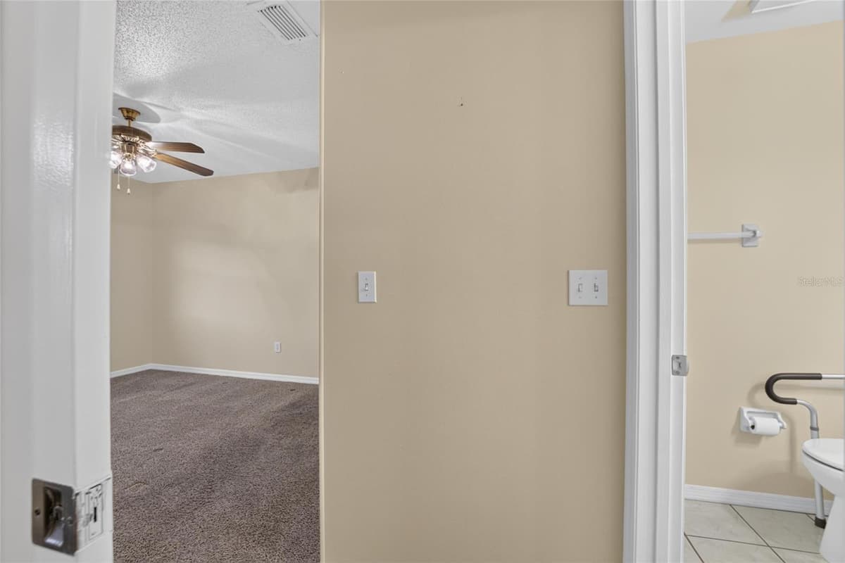 2202 HORSHAM PLACE — photo 35 of 91