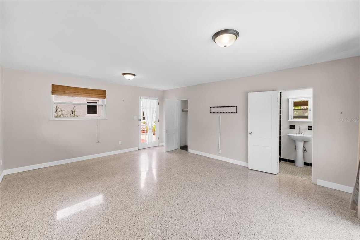 6010 17TH AVENUE — photo 43 of 56
