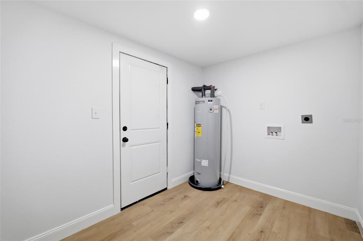 3412 HENRY AVENUE — photo 17 of 23